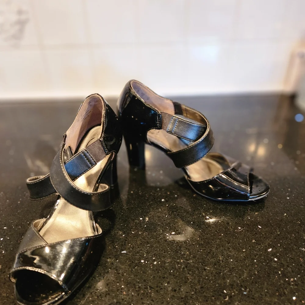 Women’s Life Stride Simply Comfort Callie Pumps - Picture 4 of 6